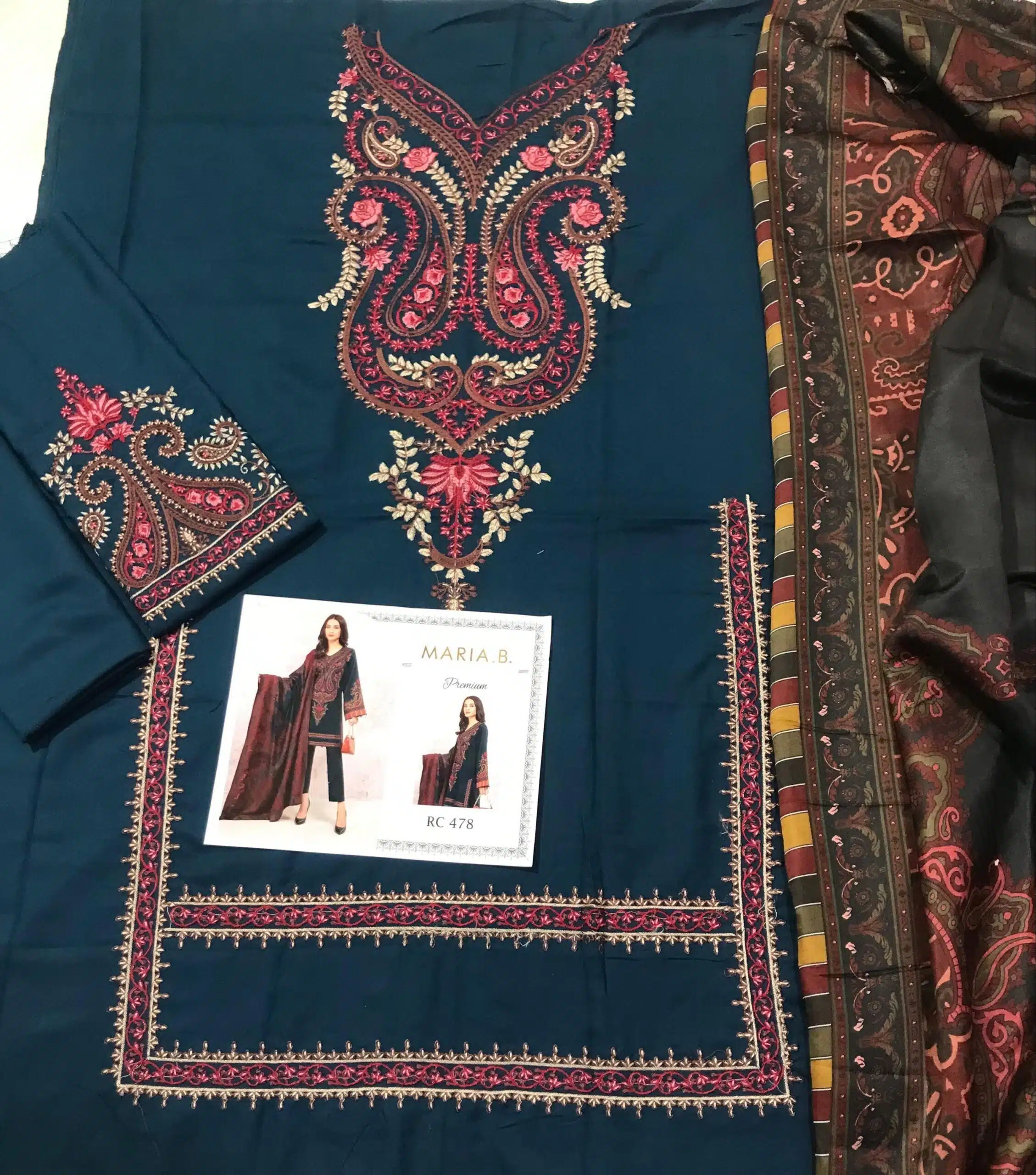 Embroidered Dhanak Unstitched 3 Piece SN 2509 - Image 3