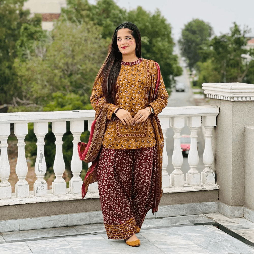 SN 766 Bin Saeed 3 Piece Lawn Unstitched 2 SN 766 Bin Saeed 3 Piece Lawn Unstitched - Image 2